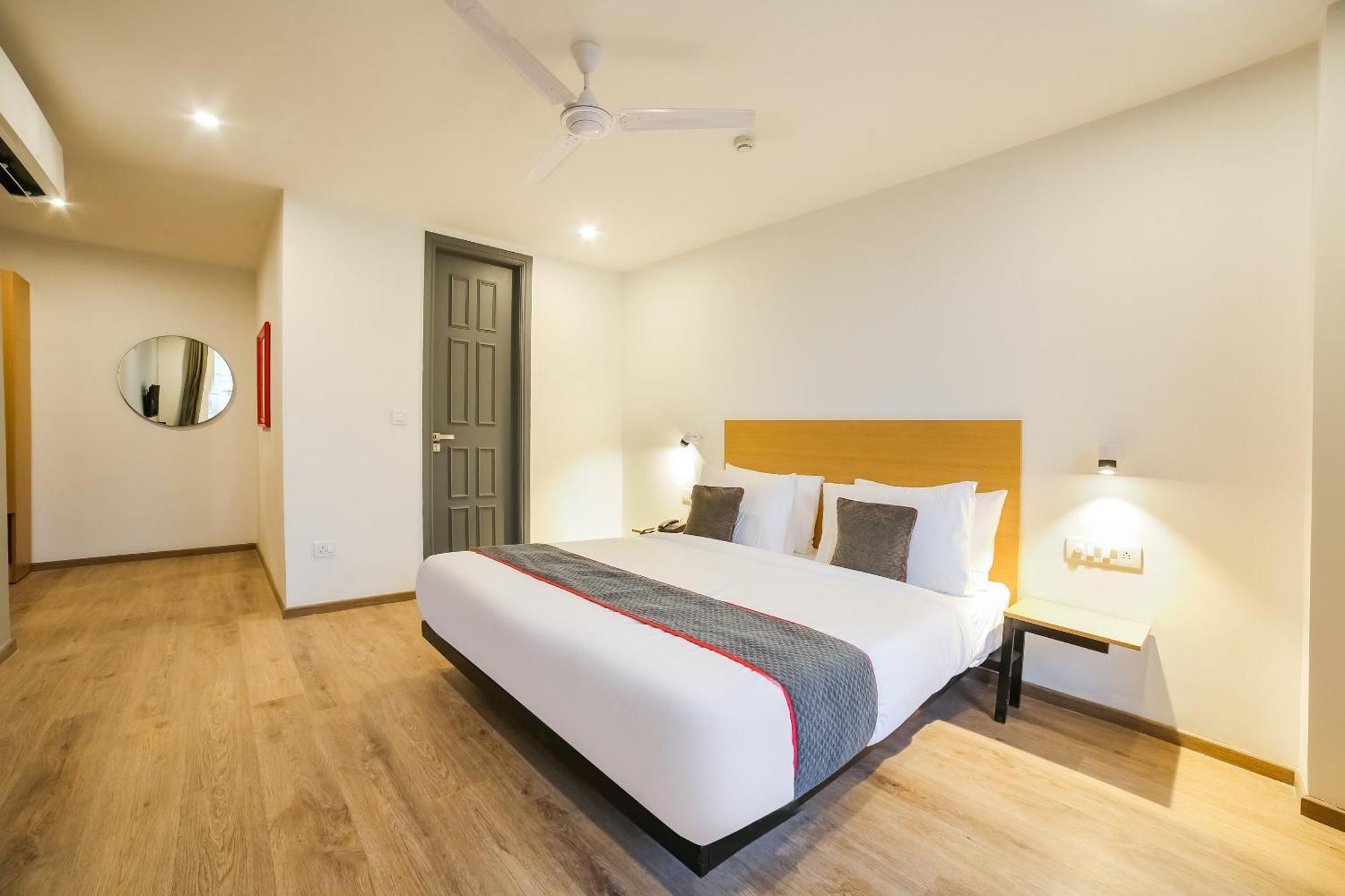 Super Townhouse Near Appu Ghar 호텔 구르가온 외부 사진