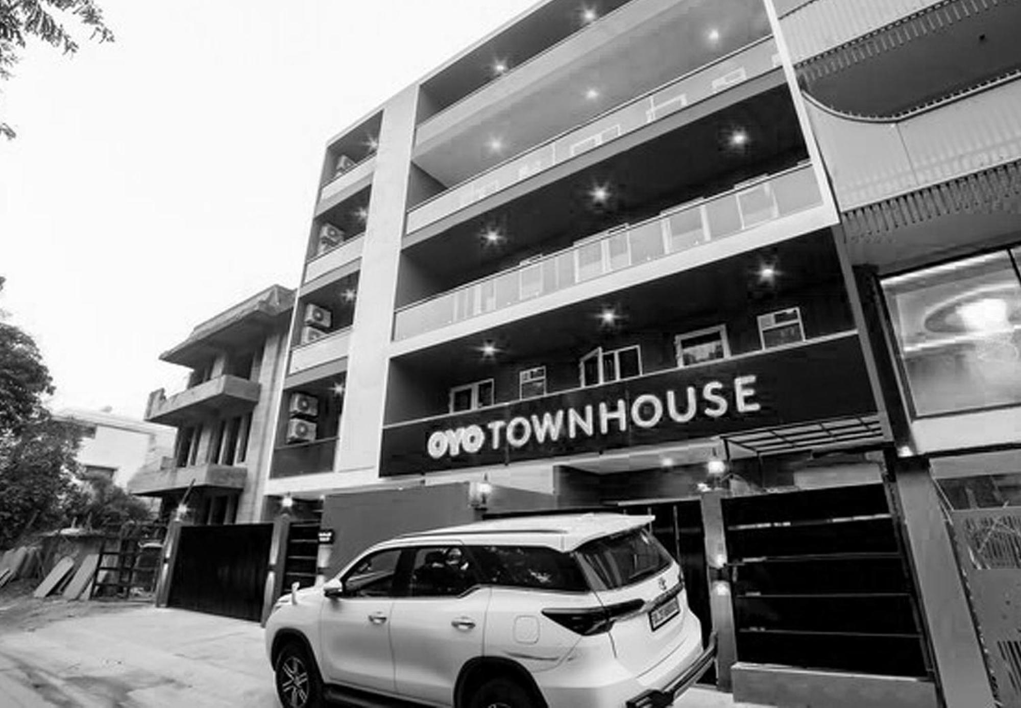 Super Townhouse Near Appu Ghar 호텔 구르가온 외부 사진