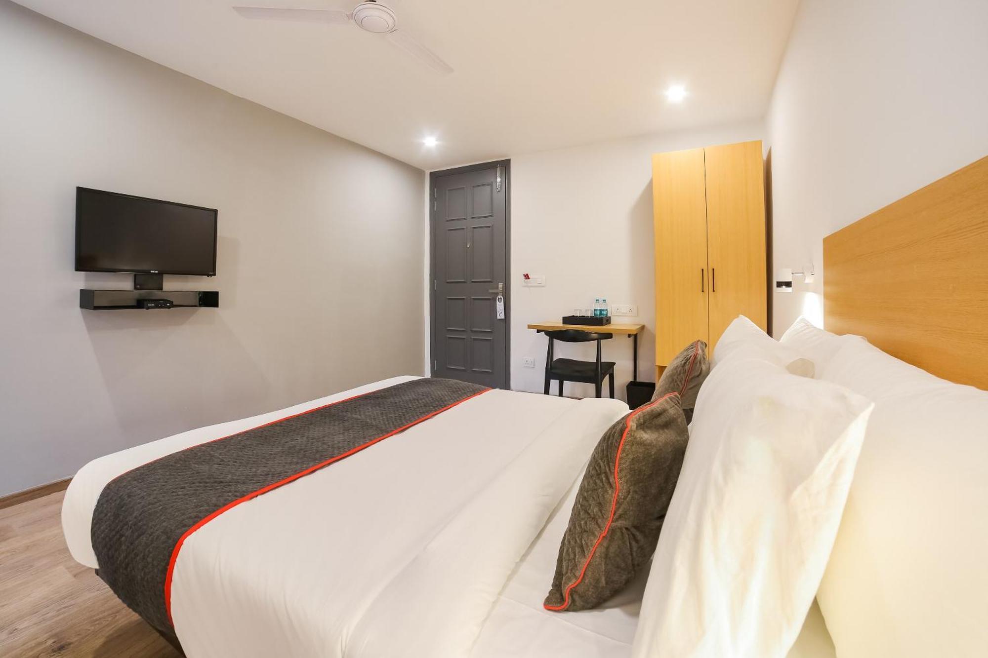Super Townhouse Near Appu Ghar 호텔 구르가온 외부 사진