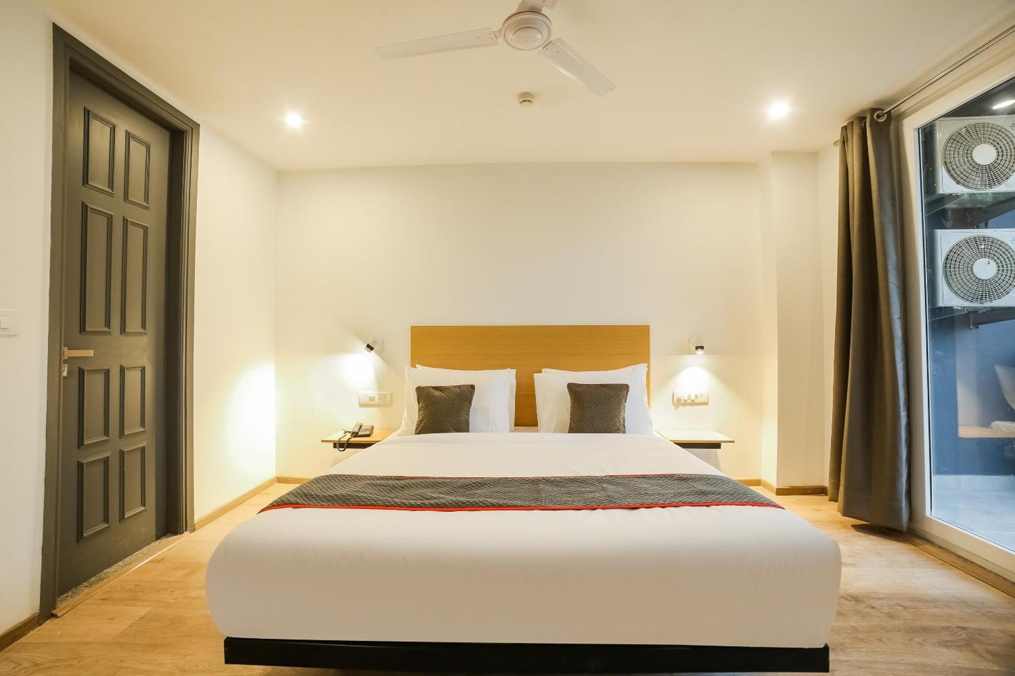 Super Townhouse Near Appu Ghar 호텔 구르가온 외부 사진