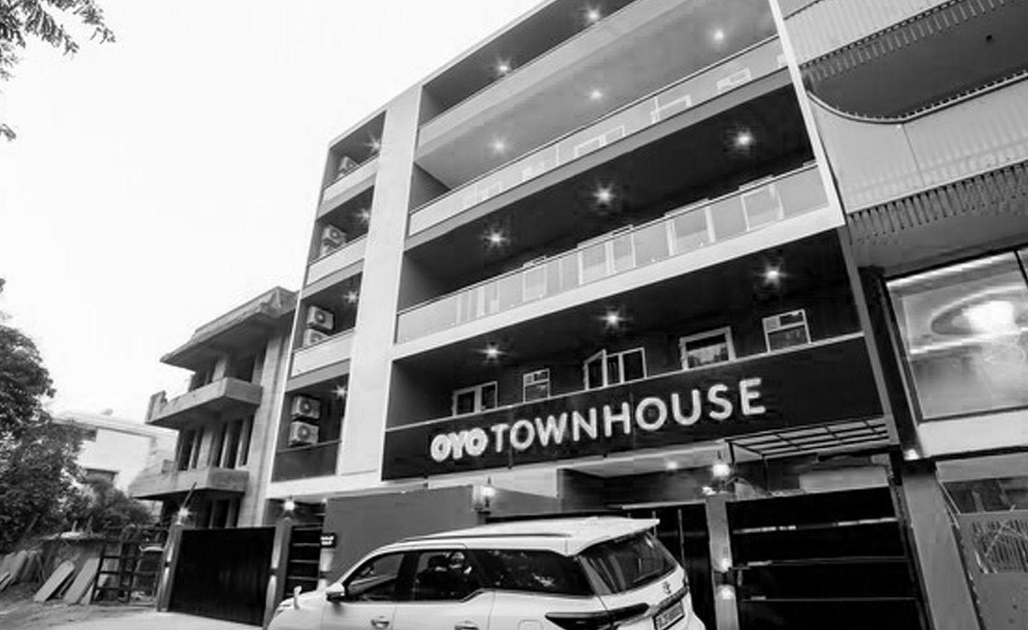 Super Townhouse Near Appu Ghar 호텔 구르가온 외부 사진