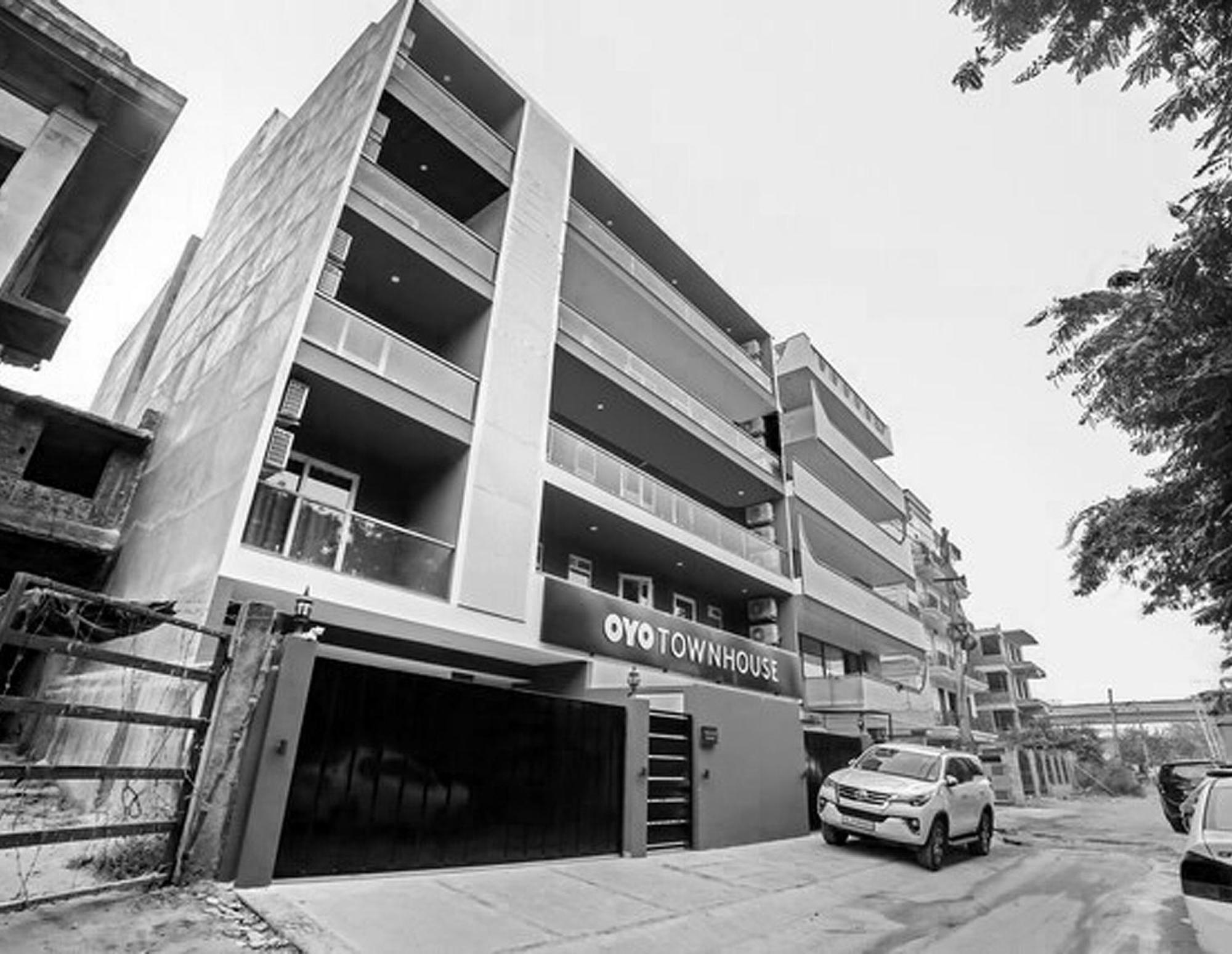Super Townhouse Near Appu Ghar 호텔 구르가온 외부 사진