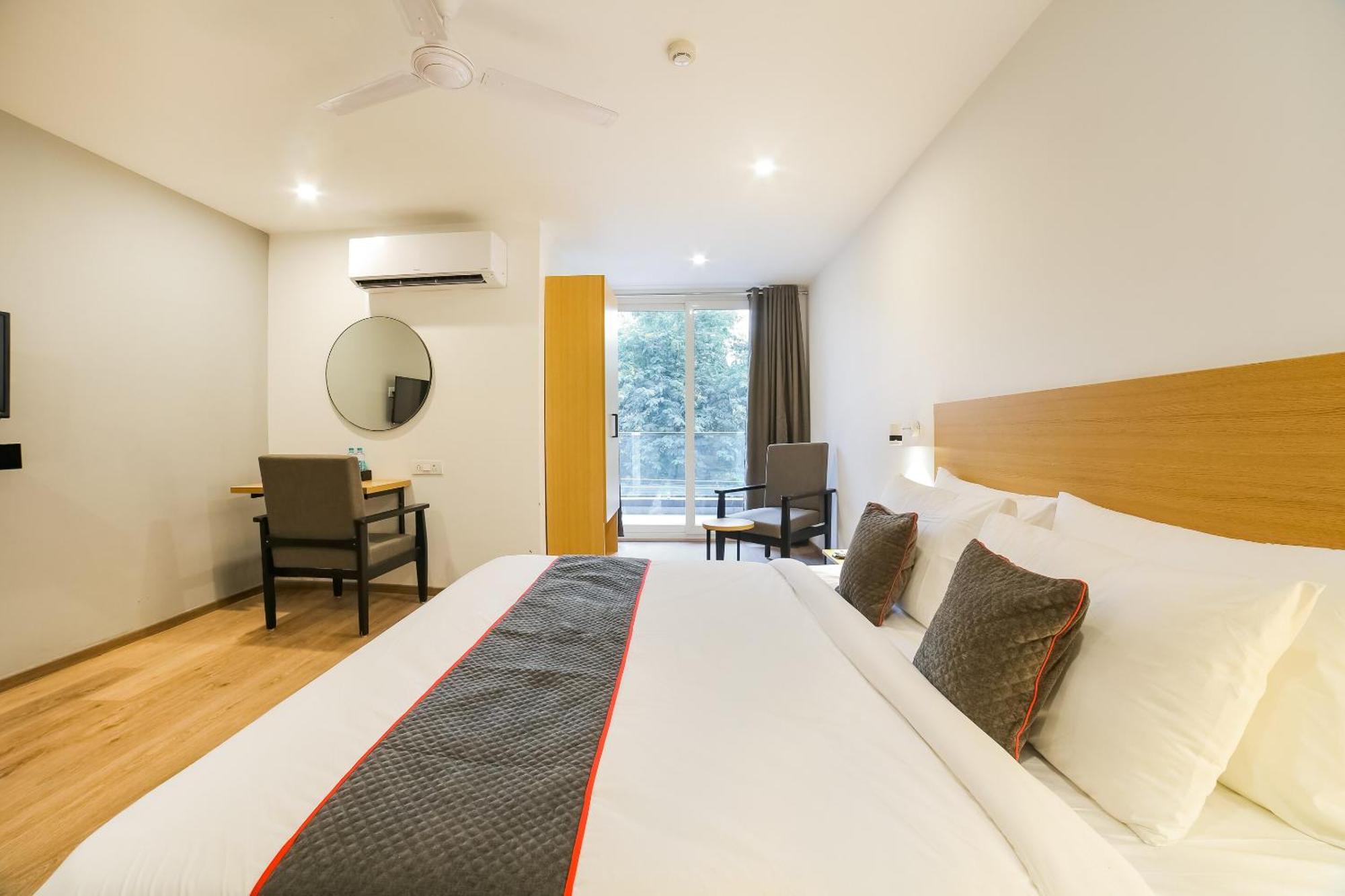 Super Townhouse Near Appu Ghar 호텔 구르가온 외부 사진